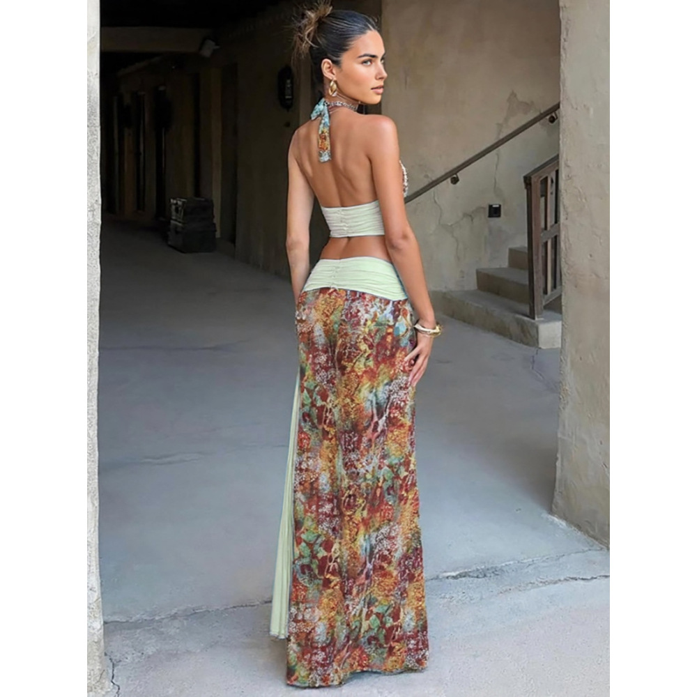 Sexy Halter Print Crop Top & Color-Block Bodycon Skirt Set 