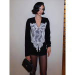 2025 New Stylish Slim-Fit Lace-Trim Button V-Neck Blazer for Women