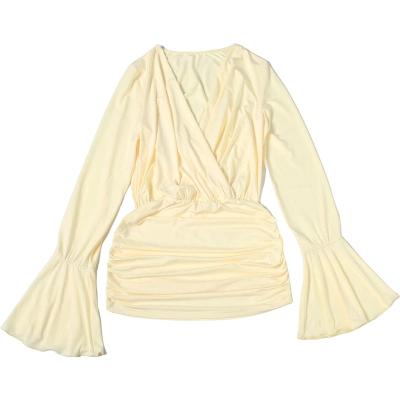 Elegant & Sexy V-Neck High-Waist Bodycon Dress with Ruched Detail and Flared Sleeves 02