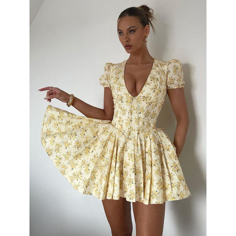 Sexy Deep V-Neck Waist-Cinching Short Sleeve Pleated Floral Midi Dress