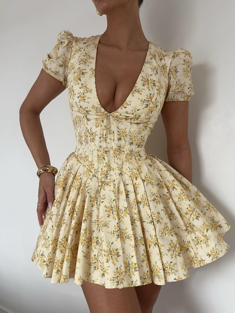Sexy Deep V-Neck Waist-Cinching Short Sleeve Pleated Floral Midi Dress