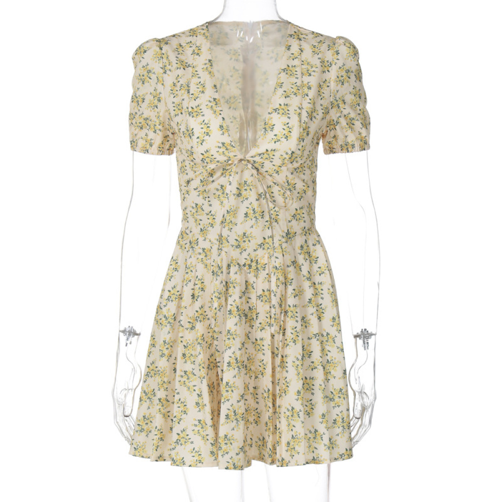 Sexy Deep V-Neck Waist-Cinching Short Sleeve Pleated Floral Midi Dress