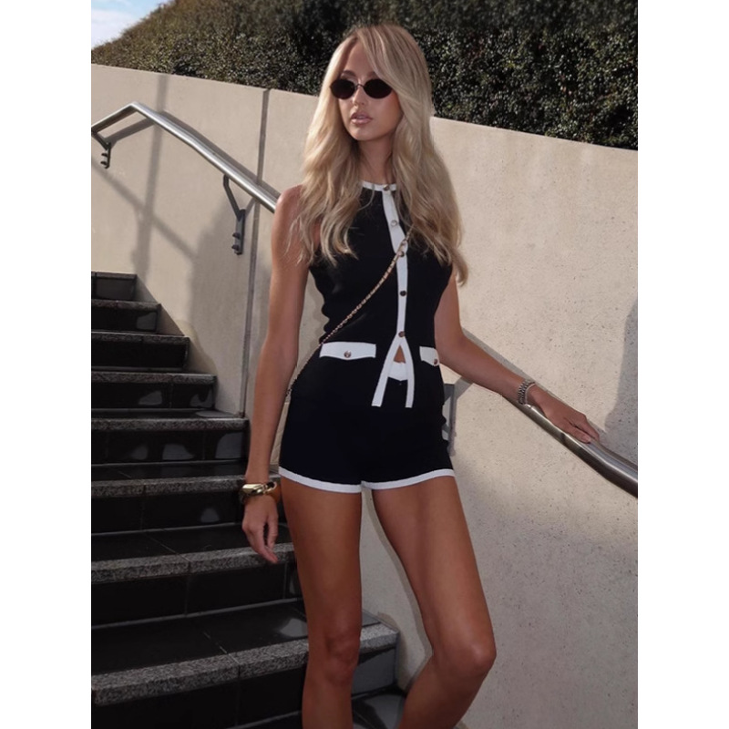 Chic Color-Block Sleeveless Button-Up Cardigan & Fitted Shorts 2-Piece Set