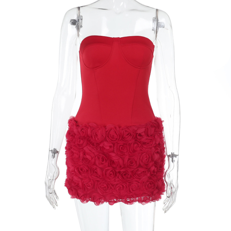 Elegant Strapless Evening Gown with 3D Floral Appliqués & Textured Fabric