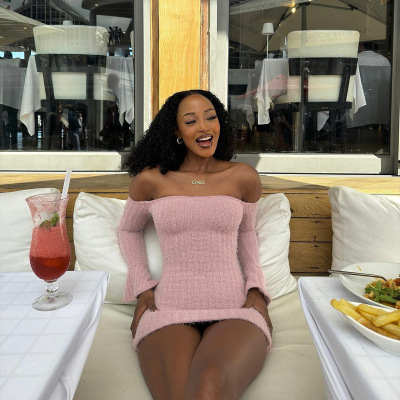  Fashionable Off-the-Shoulder Bodycon Dress  02