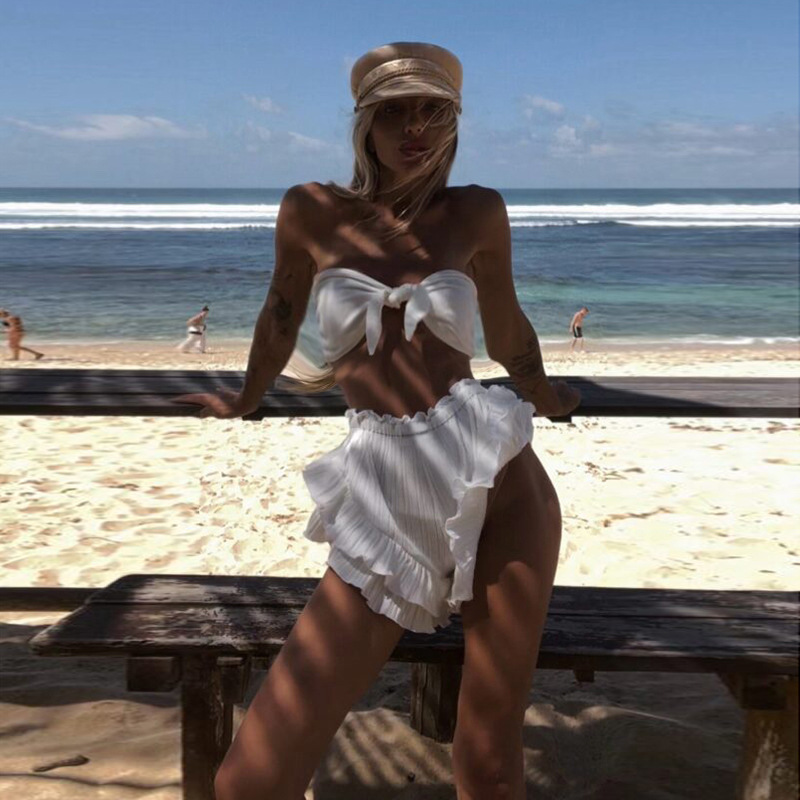 Summer Knotted Crop Top & Ruffled Shorts Set