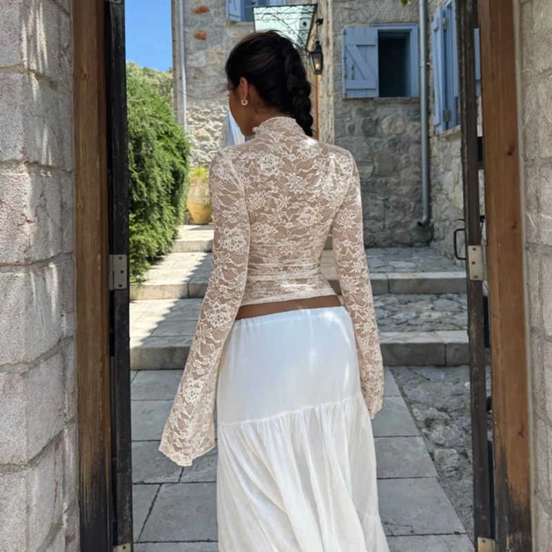 Lightweight Fashion Lace Trim Long Sleeve Top