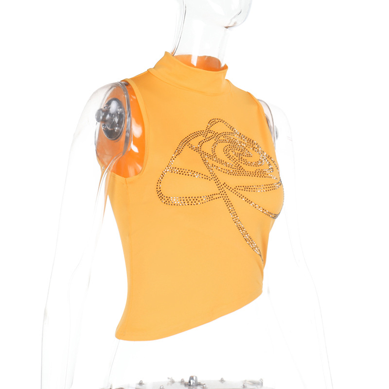 Streetwear Ribbed Crop Top with Rhinestone Rose