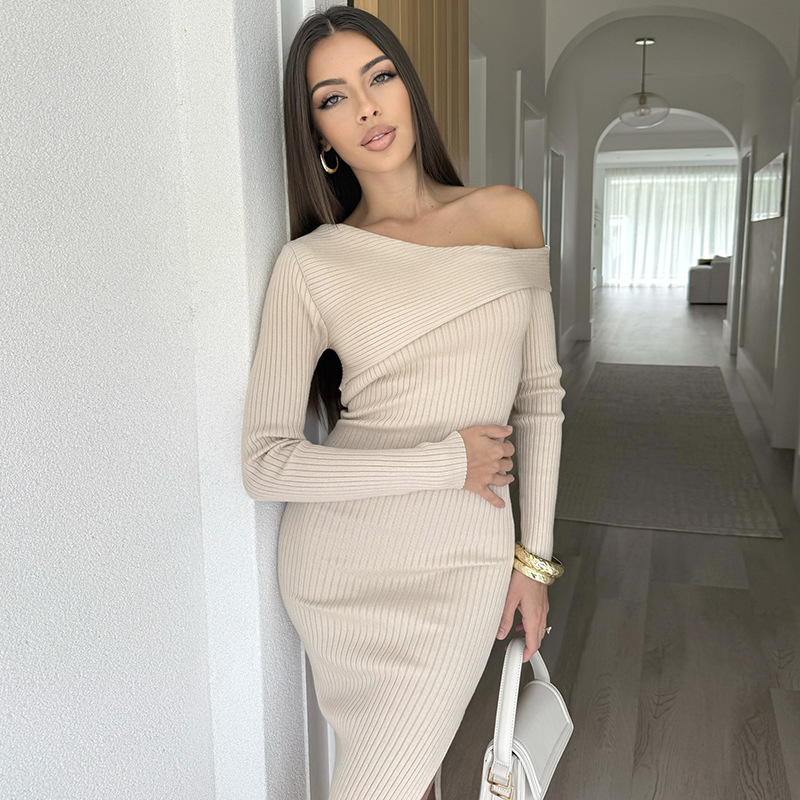 Solid Color One-Shoulder Long Sleeve Bodycon Maxi Dress with High Slit