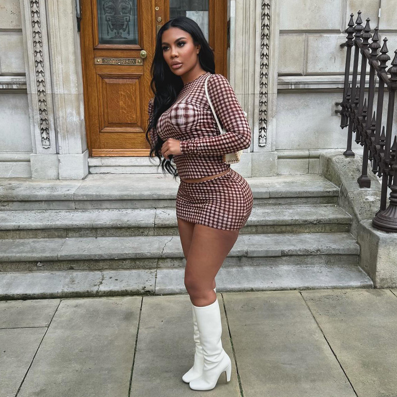 Round Neck Long Sleeve Crop Top & High-Waisted Mini Skirt Matching Outfit Fall Plaid Two-Piece Set