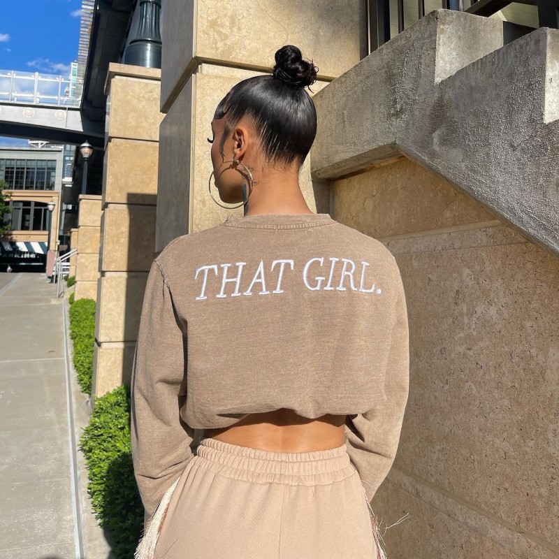  Solid Color Cropped Sweatshirt Round Neck Long Sleeve Crop Top