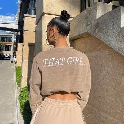  Solid Color Cropped Sweatshirt Round Neck Long Sleeve Crop Top 02