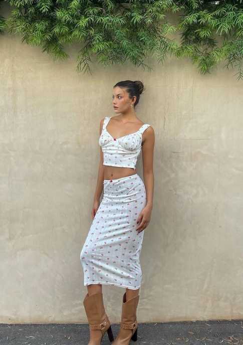 Fashionable Spaghetti Strap Printed Crop Top & Bodycon Midi Skirt Set review Madison Taylor