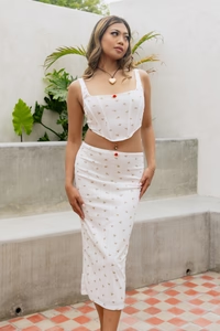 Fashionable Spaghetti Strap Printed Crop Top & Bodycon Midi Skirt Set review Marcus Rivera