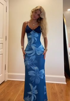 Trendy Printed Mesh V-Neck Contrast Color Bodycon Midi Dress review Isabella Carter