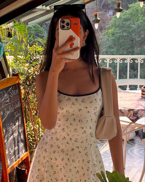 2025 New Floral Print Sleeveless Lace-Trim Mini Dress review Sophia Reynolds