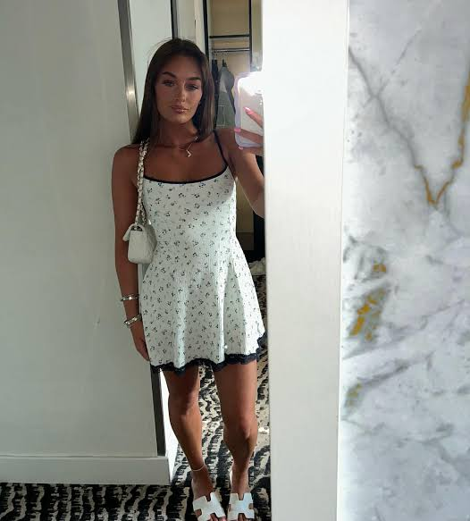 2025 New Floral Print Sleeveless Lace-Trim Mini Dress review Abigail Turner