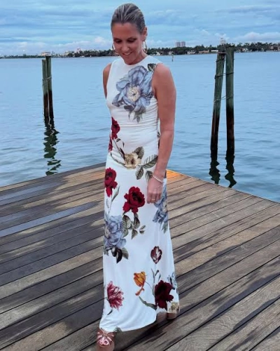 Elegant Round Neck Sleeveless Floral Print Maxi Dress review Olivia Carter