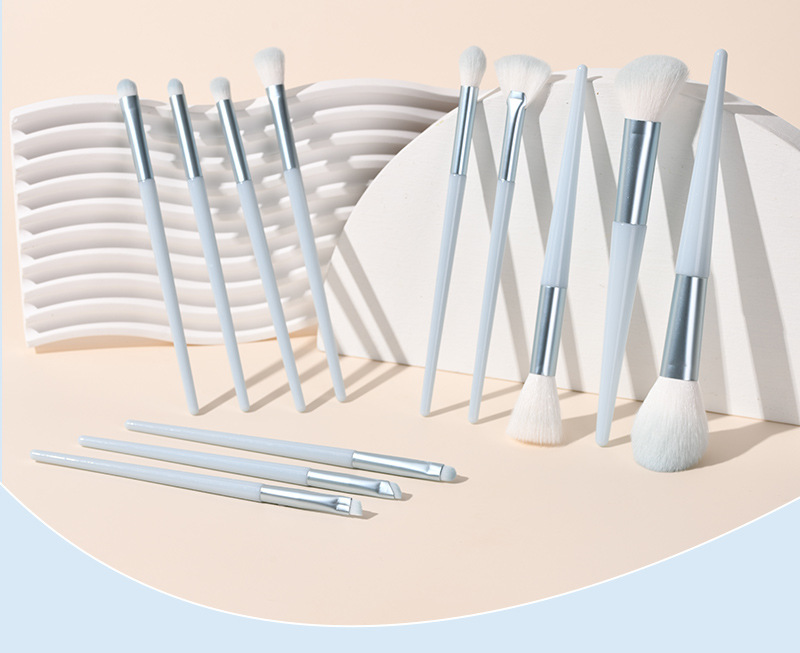 12 makeup brush set for grooming brushes