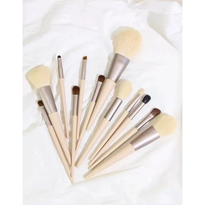 12 makeup brush set with soft animal hair 01