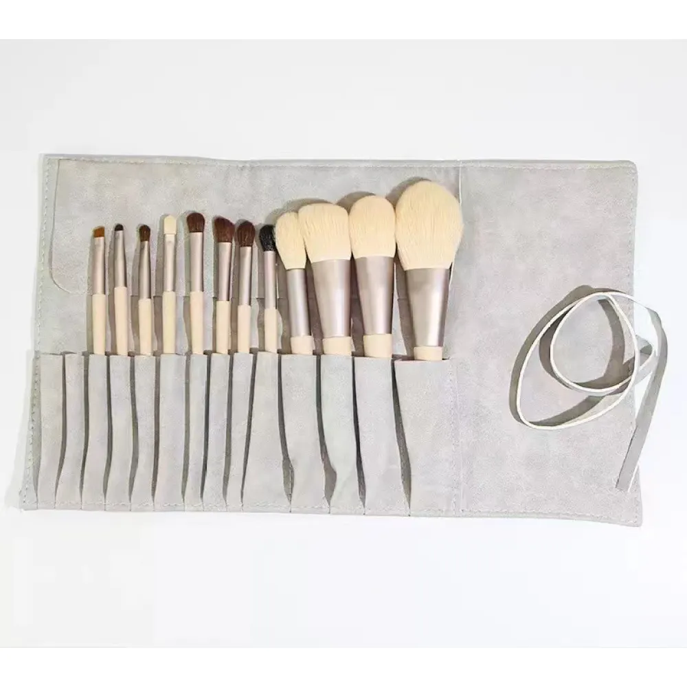 12 makeup brush set with soft animal hair