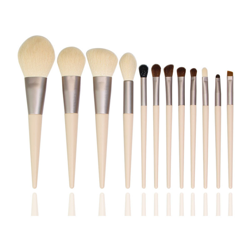 12 makeup brush set with soft animal hair