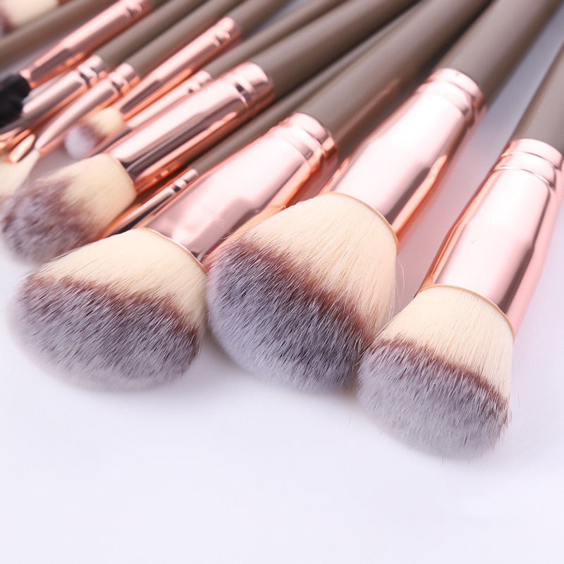 15 soft hair powder  blusher foundation make-up eye shadow concealer brushes