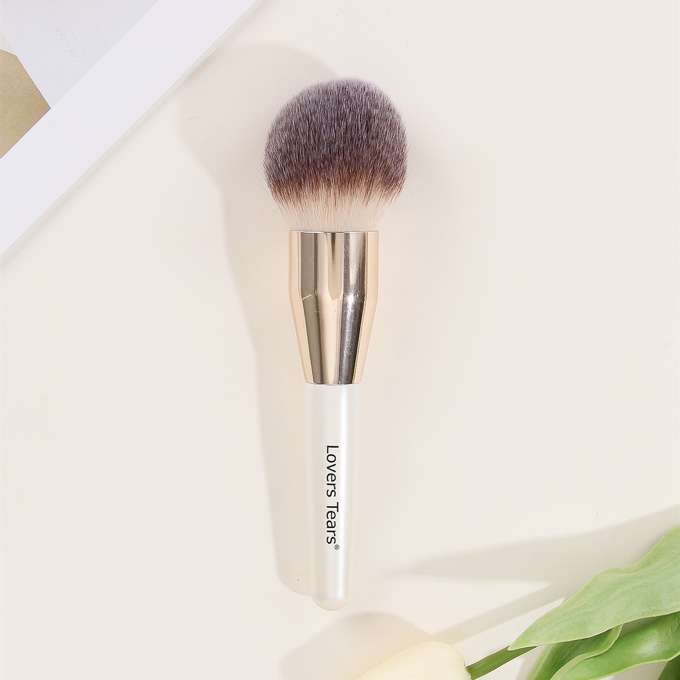 Lovers Tears single bulb makeup brush