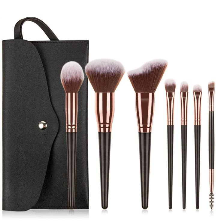 Makeup brush set with 7 soft brushes