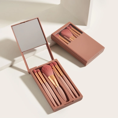 5 travel sets with mirror makeup brushes 02