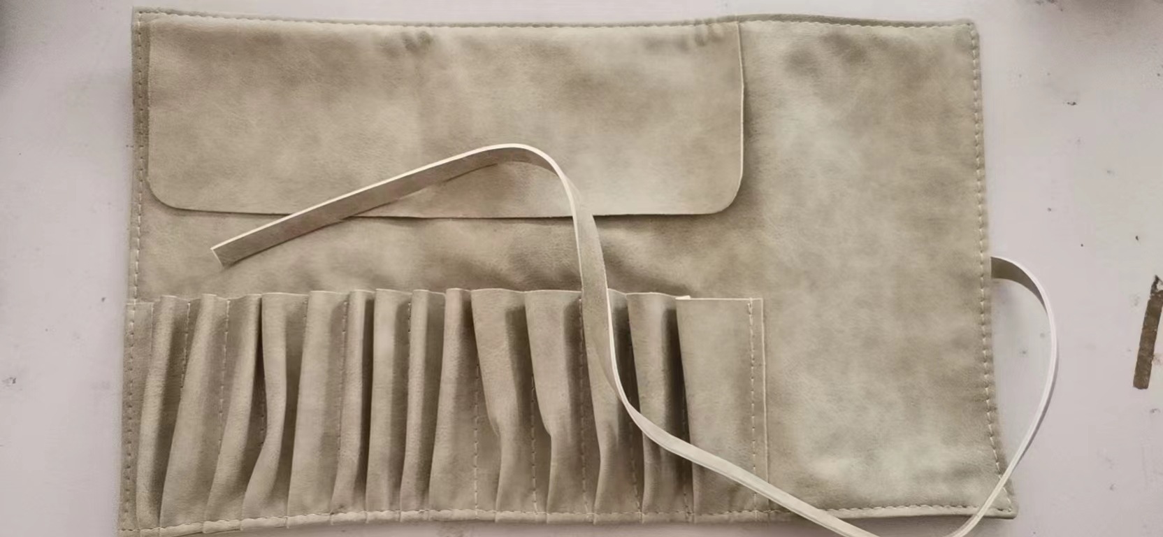 Complete set of 14 ultra soft hair makeup brushes