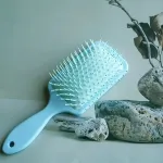 Square large airbag comb with folding mirror