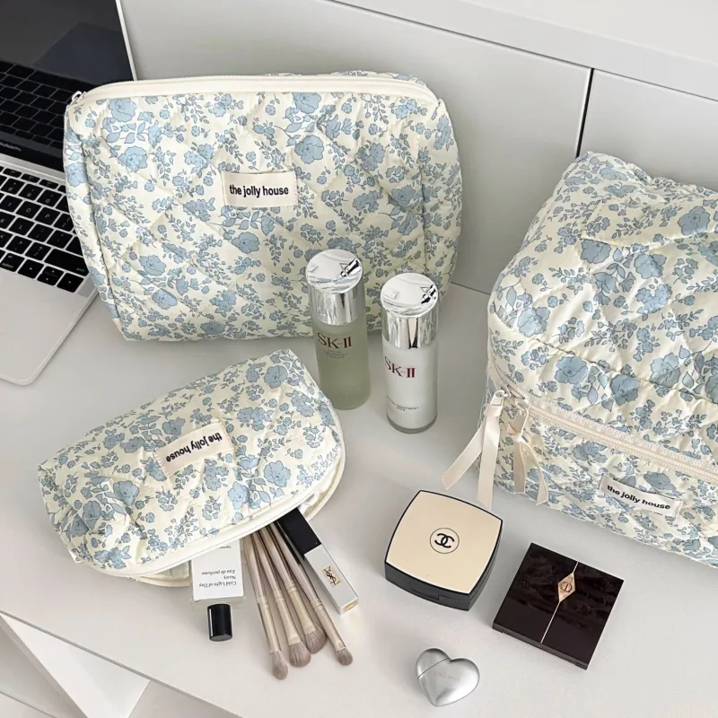 Blue floral quilted makeup bag with large capacity