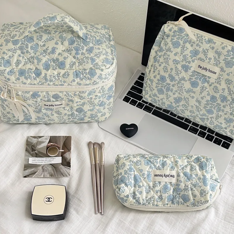 Blue floral quilted makeup bag with large capacity