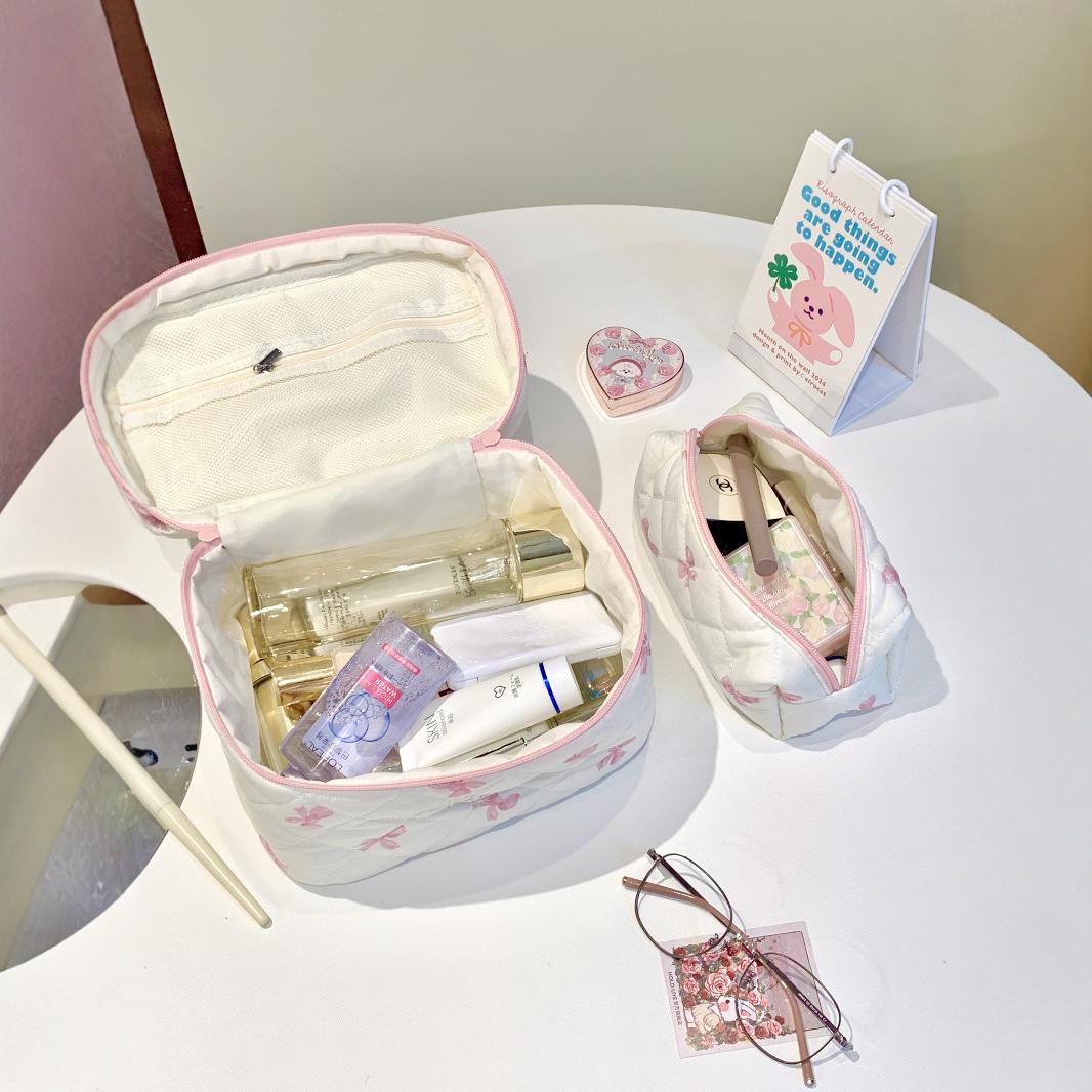 Bow travel portable makeup bag
