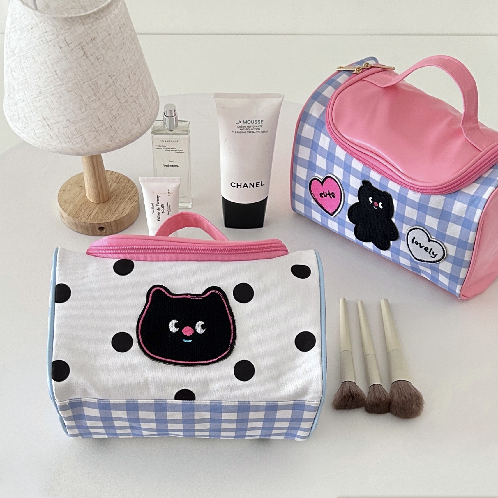 Cute Cat Handheld Makeup Bag