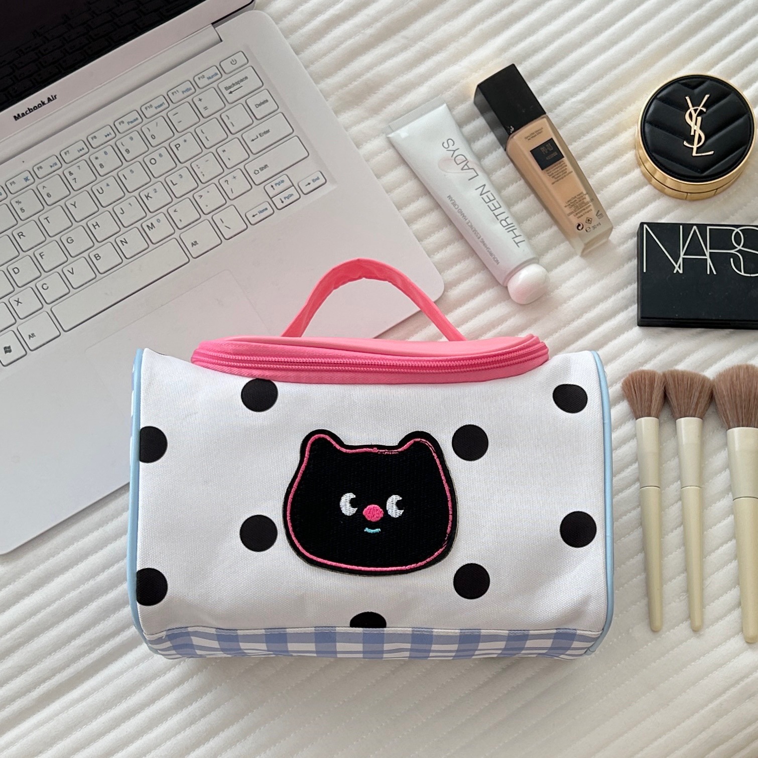 Cute Cat Handheld Makeup Bag