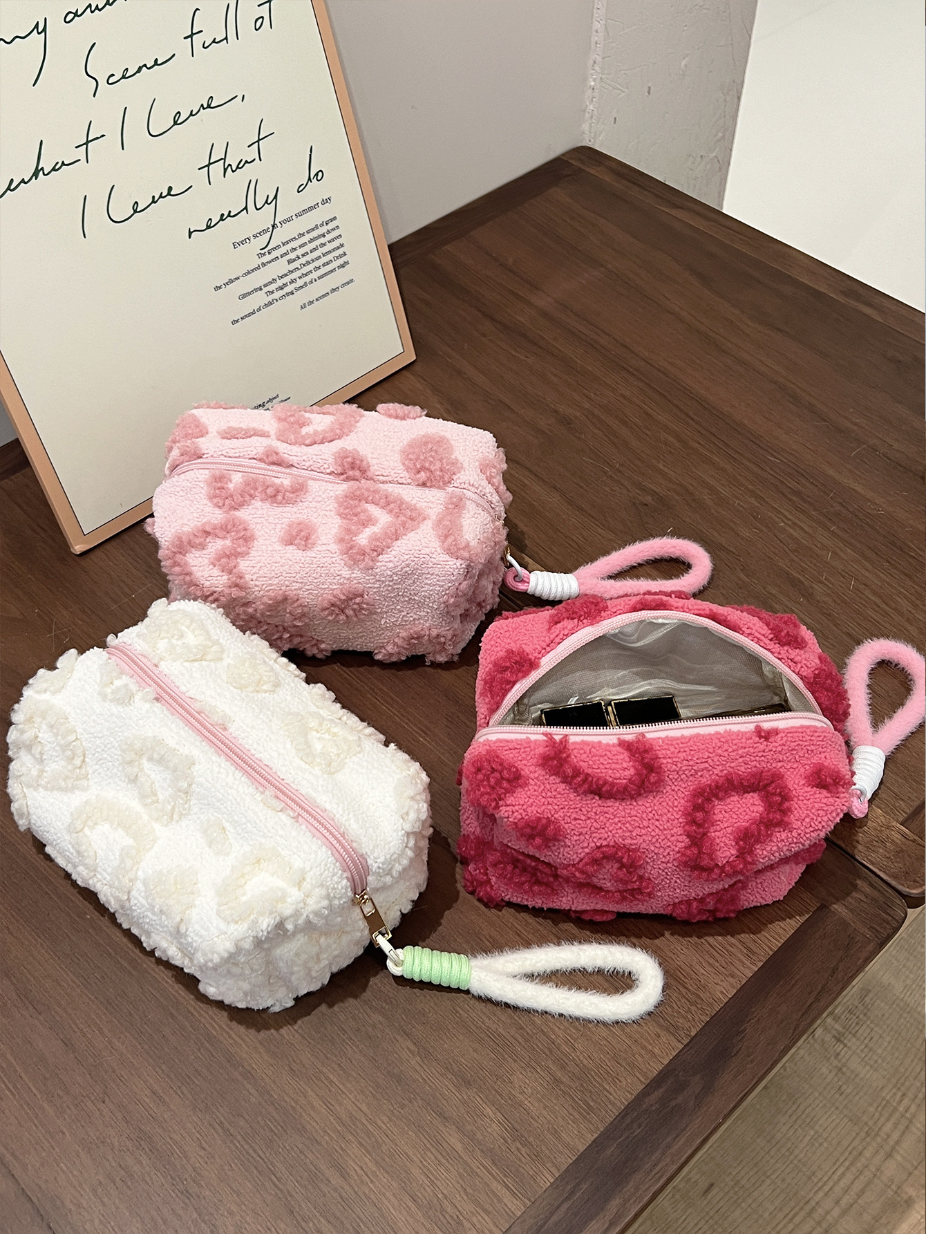 Jacquard plush makeup bag with large capacity