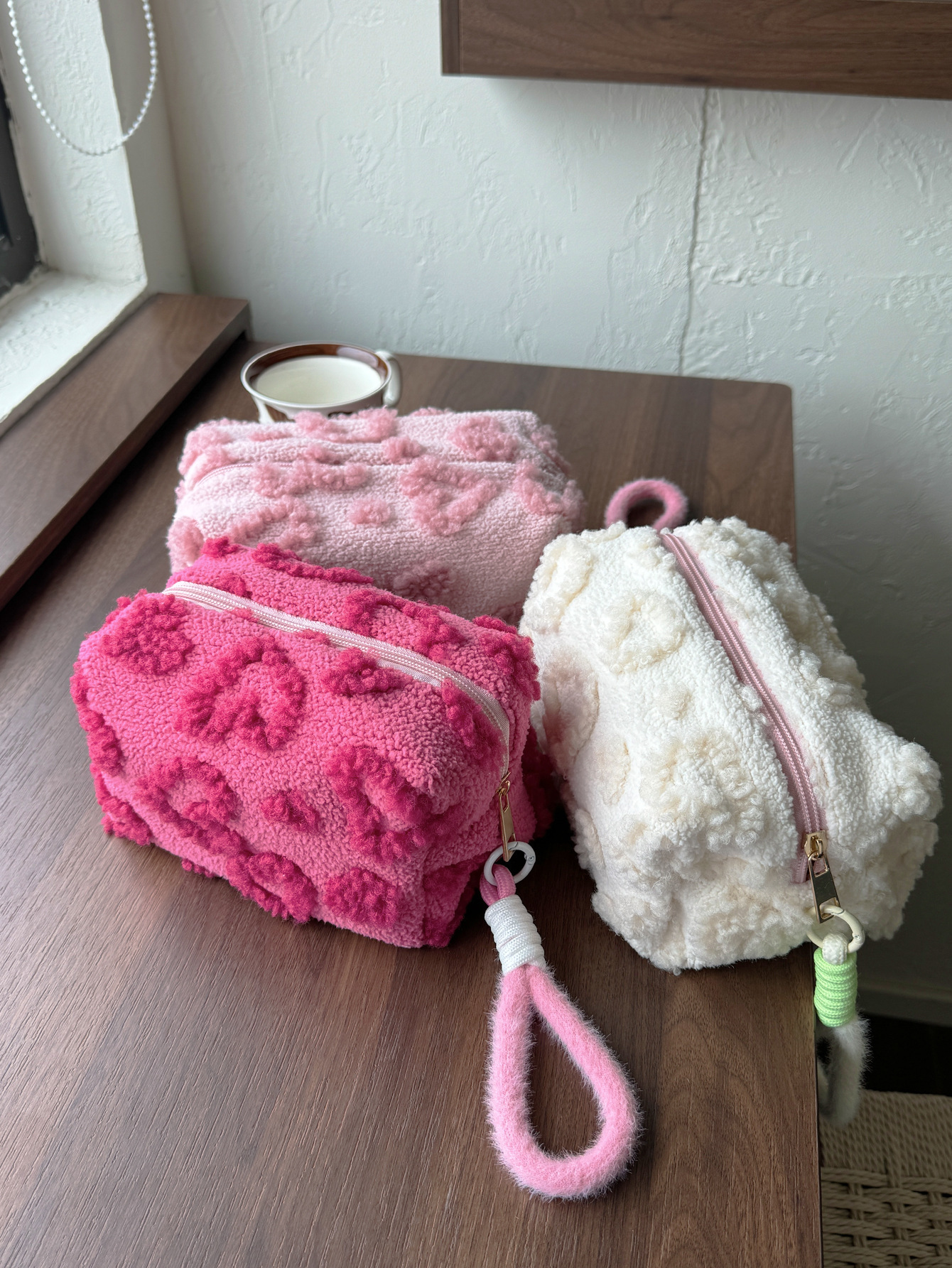 Jacquard plush makeup bag with large capacity