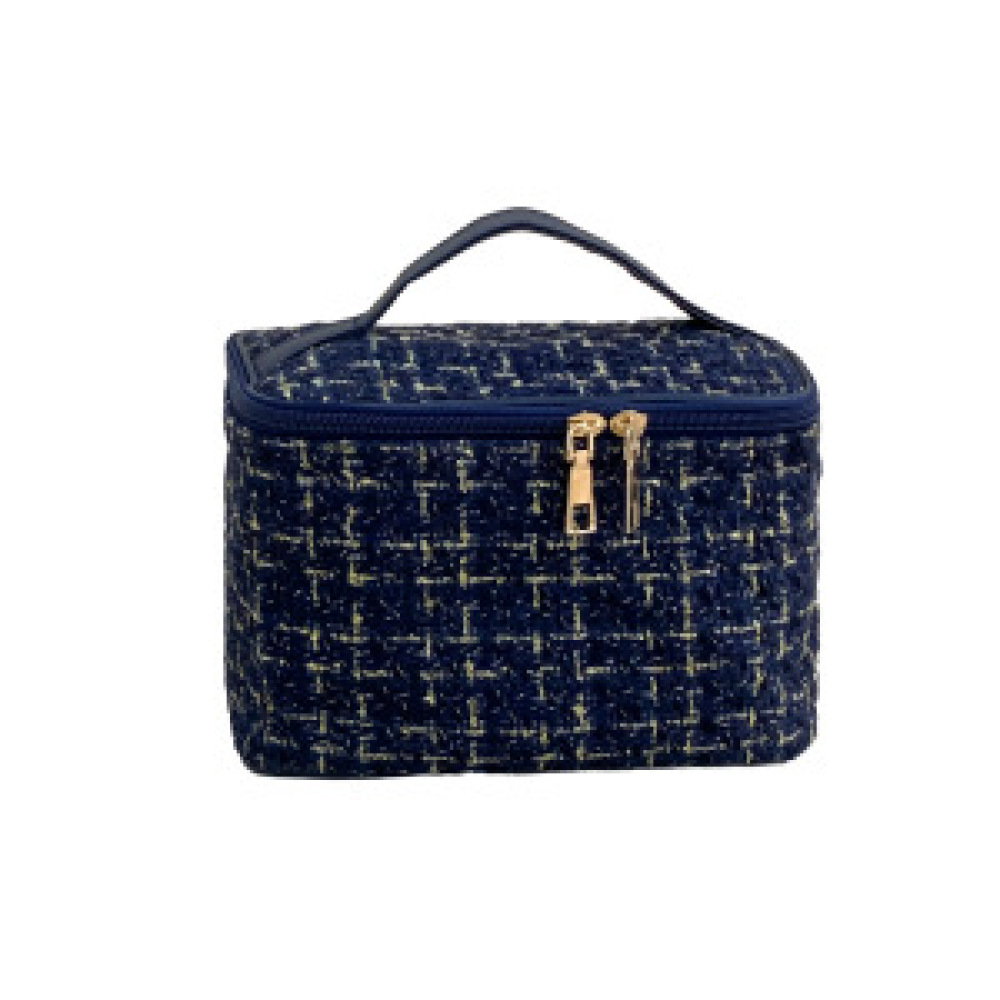 Makeup bag with large capacity and high-end feel