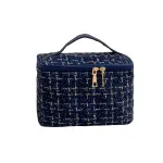 Makeup bag with large capacity and high-end feel