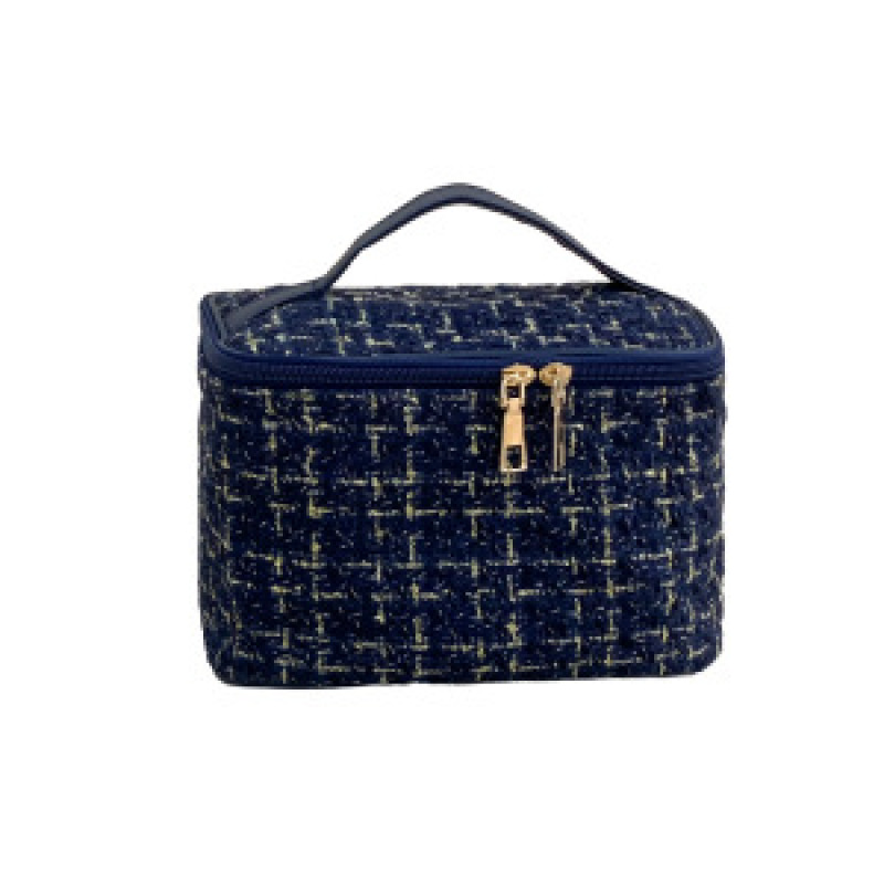 Makeup bag with large capacity and high-end feel