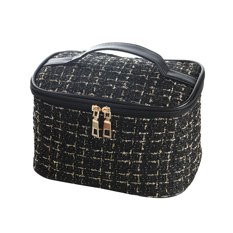 Makeup bag with large capacity and high-end feel