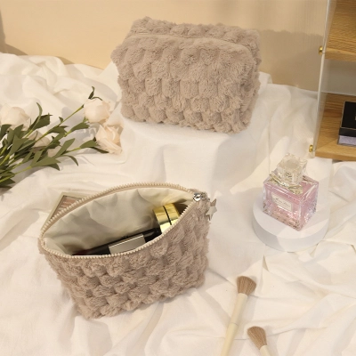 Plush Chess and Card Plaque Makeup Bag with Large Capacity 02