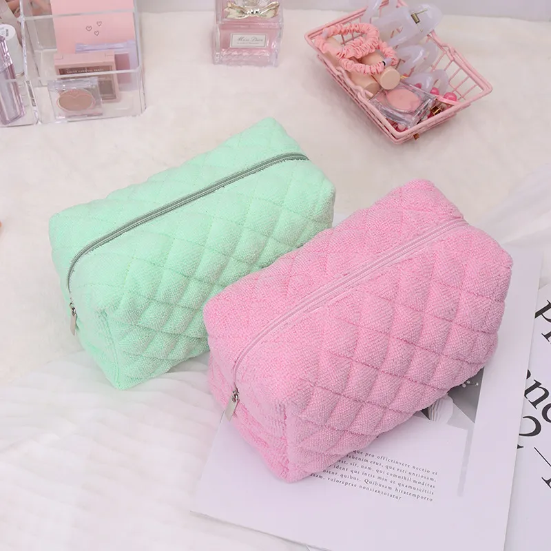 Plush pencil case, large capacity, dirt resistant makeup bag