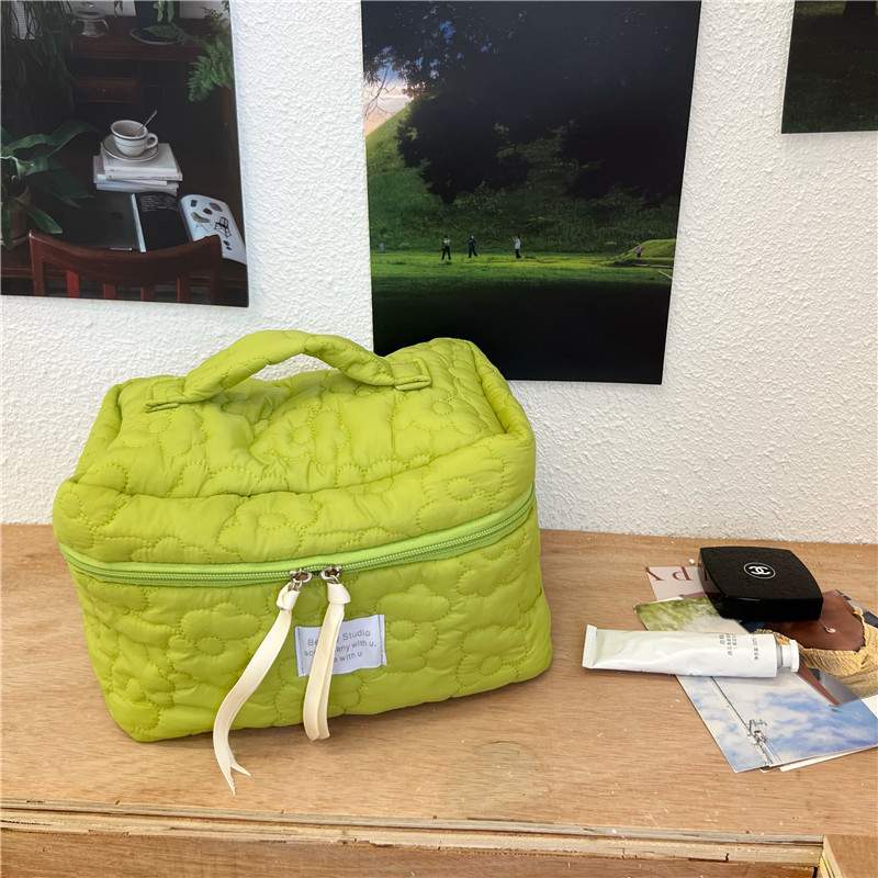 Wind Quilted Cloud Macaron Makeup Bag