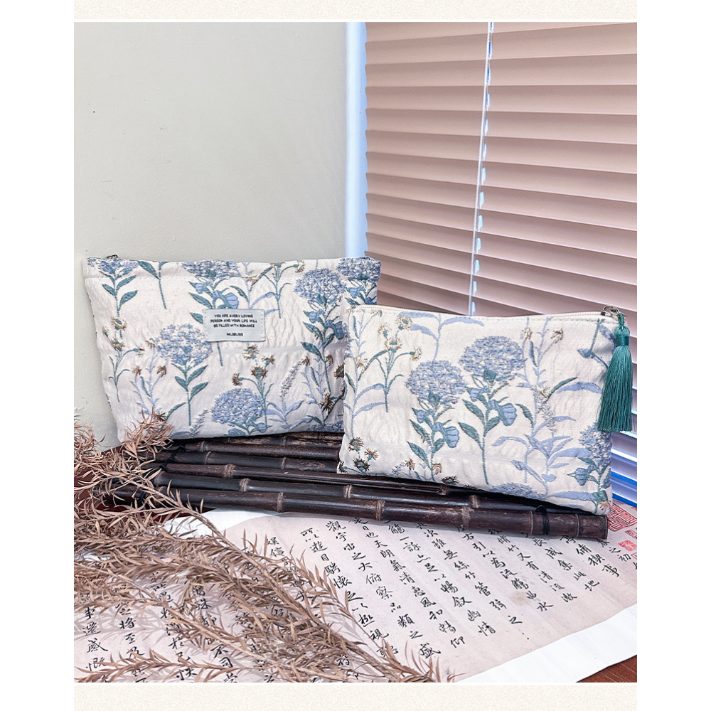 Dandelion relief makeup bag