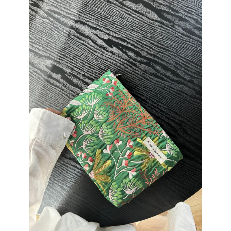 Fresh large capacity portable makeup bag