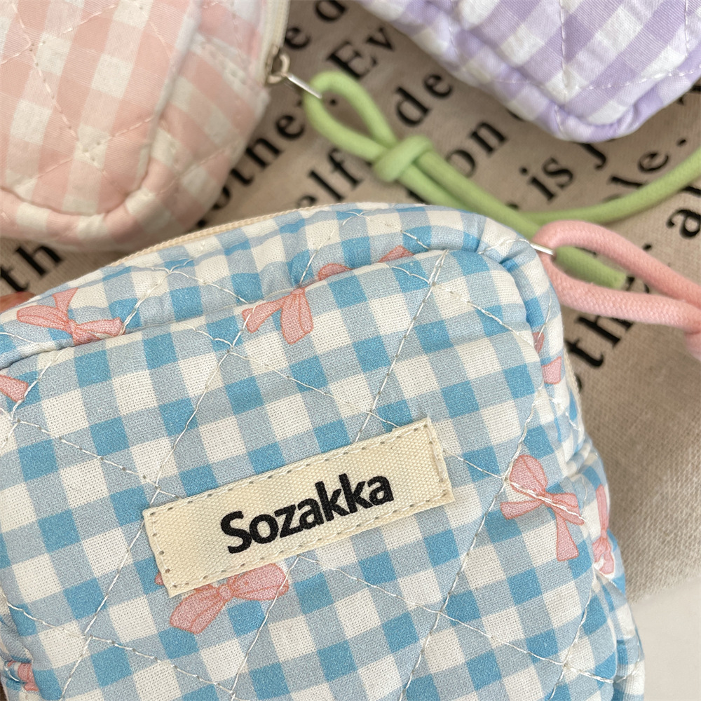 Quilted cotton grid storage hygiene bag mini makeup bag