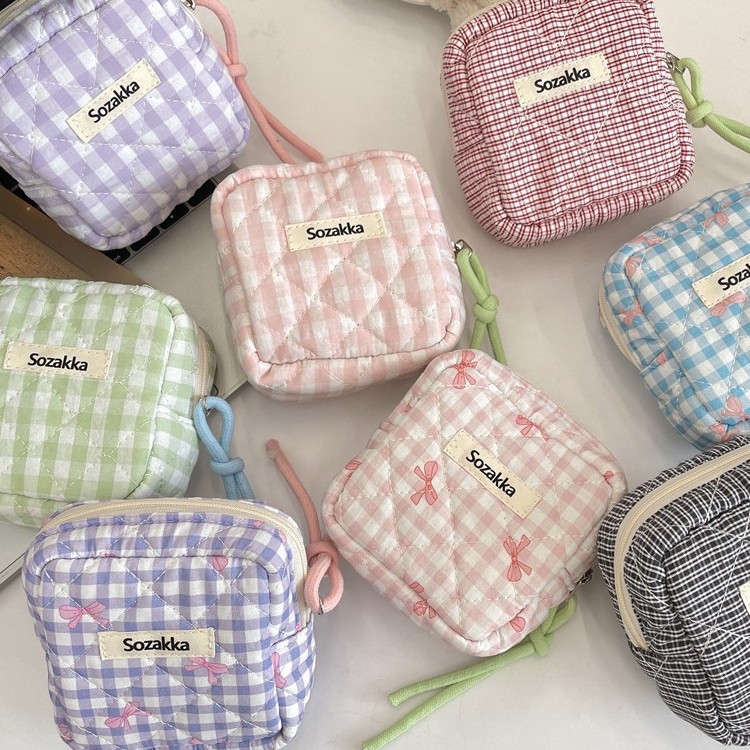 Quilted cotton grid storage hygiene bag mini makeup bag